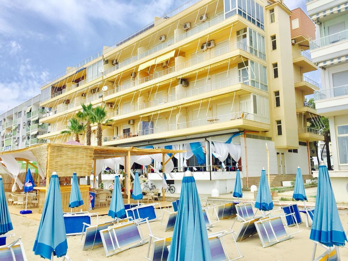 Sun&Sea Apartment Durres Bagian luar foto