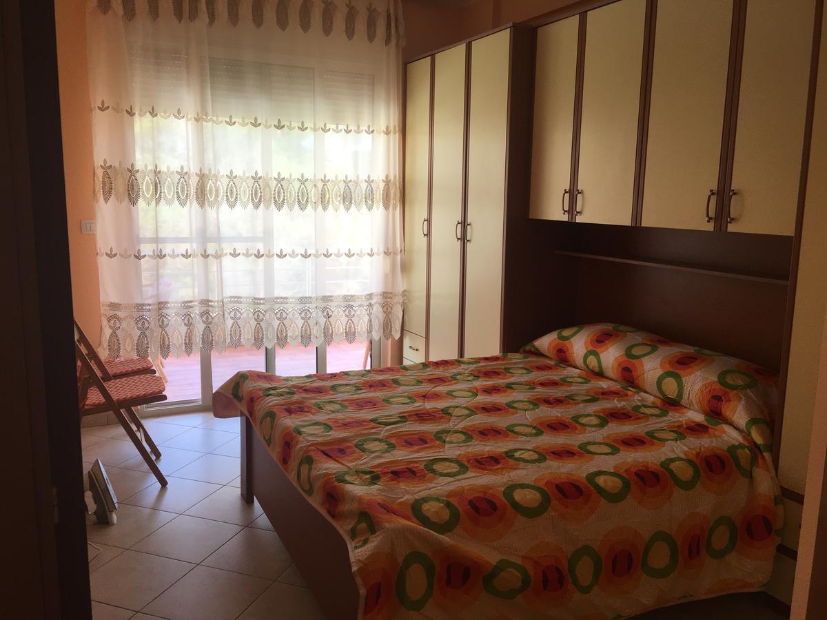 Sun&Sea Apartment Durres Bagian luar foto