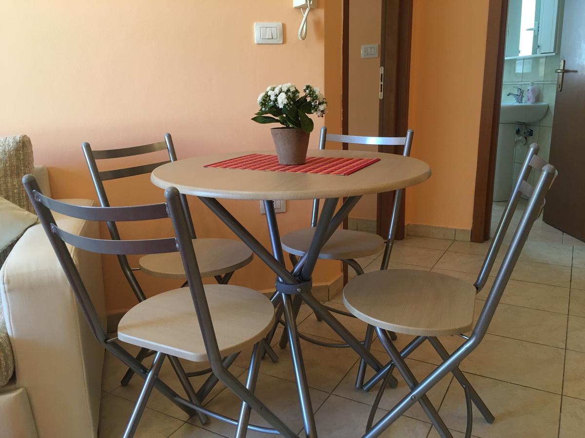 Sun&Sea Apartment Durres Bagian luar foto