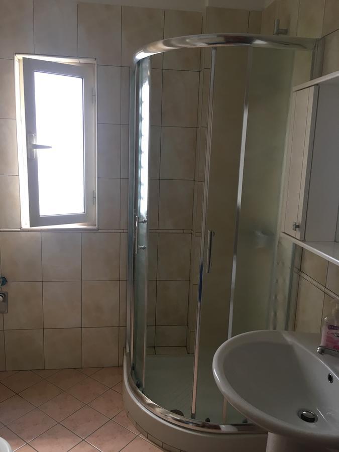 Sun&Sea Apartment Durres Bagian luar foto